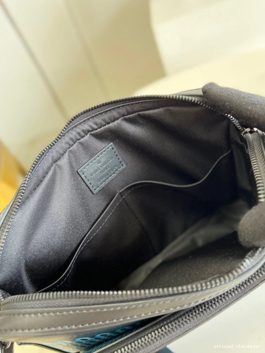 Official oldcobbler VUITTON TRIO LOUIS MESSENGER 0814